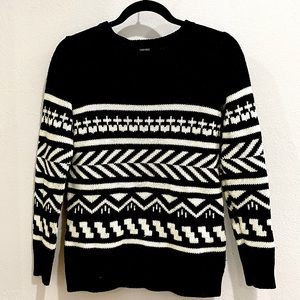 Forever 21 Black sweater